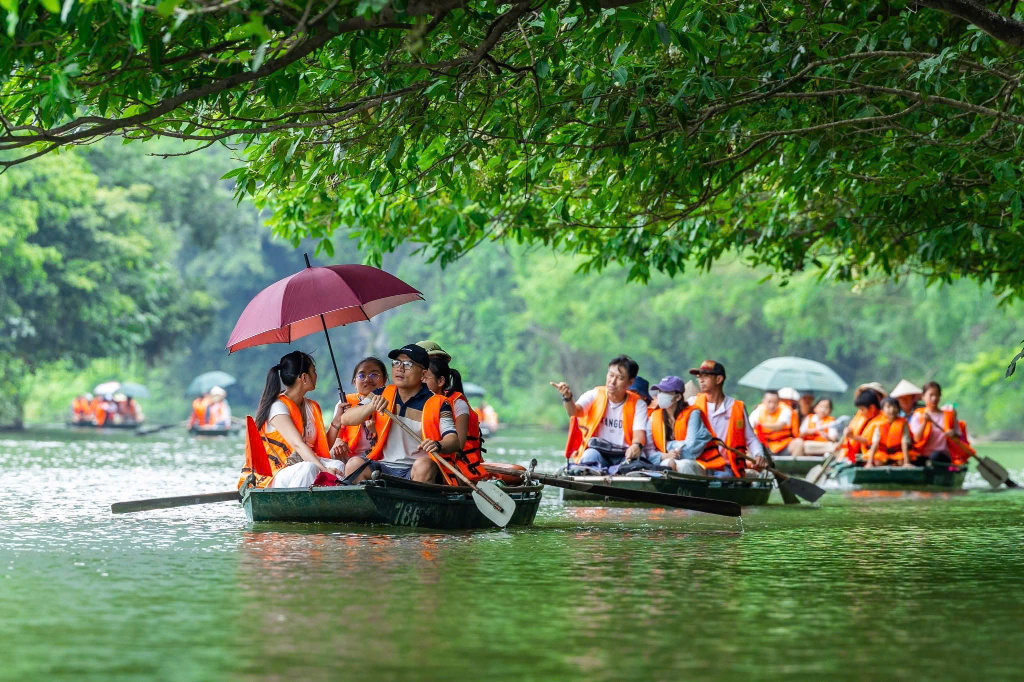 Khám phá Ninh Bình: Điểm du lịch gần Hà Nội giàu giá trị giáo dục