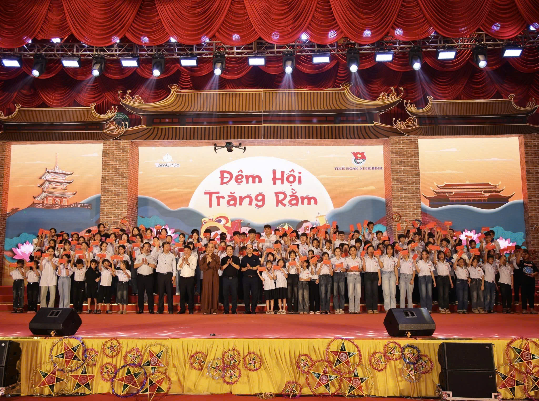 BÁI ĐÍNH – TAM CHÚC TRAO NGÀN NIỀM VUI ĐẾN CỘNG ĐỒNG